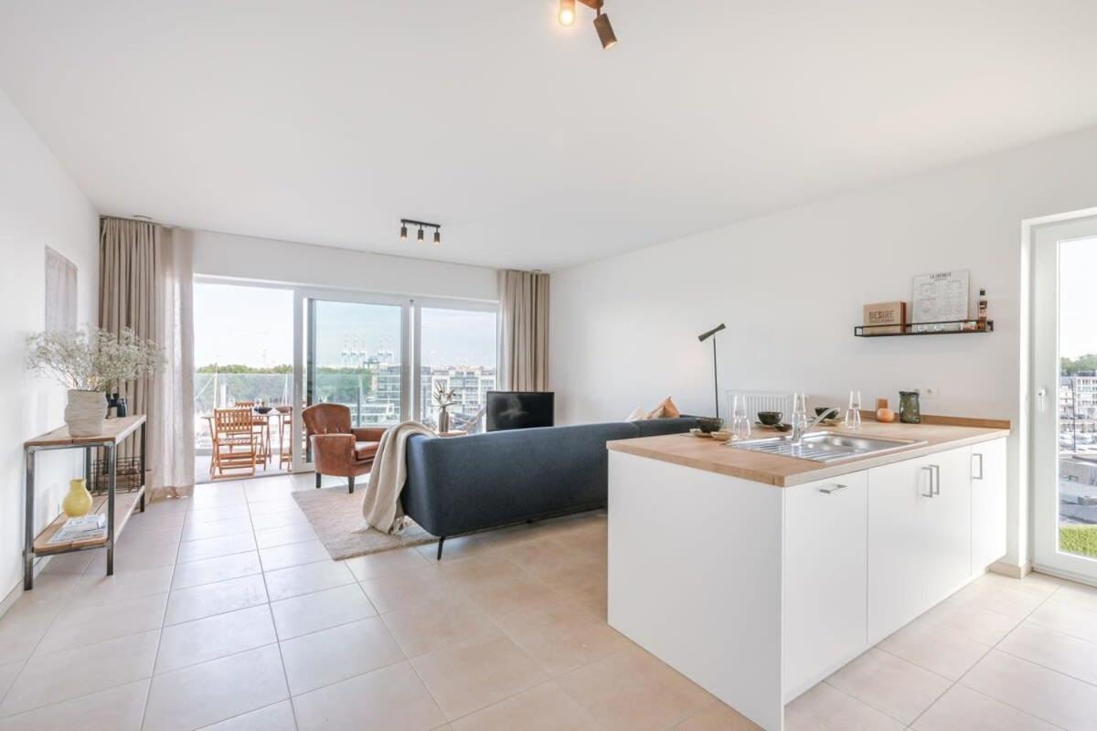 Huswell - Lovely New Apartment At The Harbor + Parking Bruges Extérieur photo