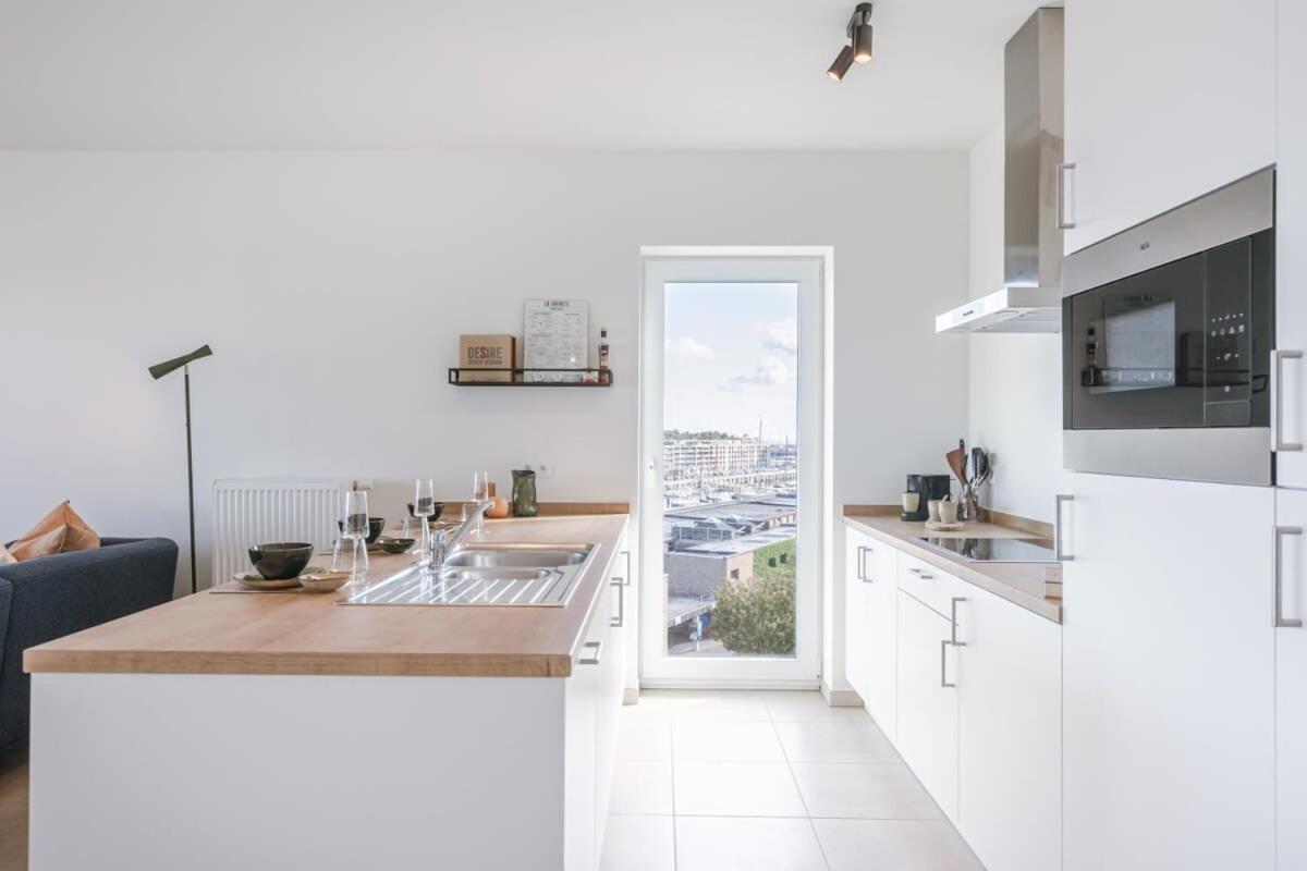 Huswell - Lovely New Apartment At The Harbor + Parking Bruges Extérieur photo